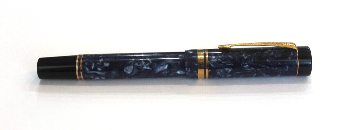Parker 18K Duofold Centennial Marble Blue Fountain Pen 18K
