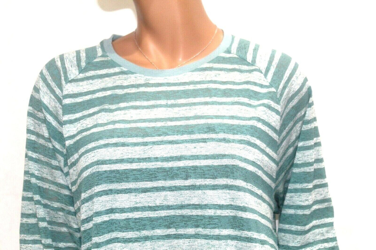Guess  Los Angeles Mint Green Pullover Blouse Top L
