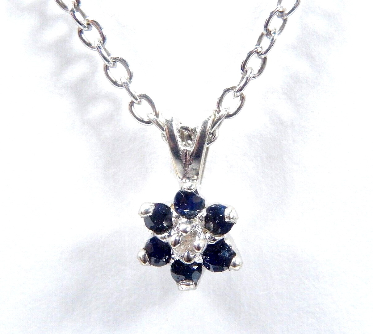 *VINTAGE*  14K White Gold Natural Sapphire & Diamond Pendant w/18"chain