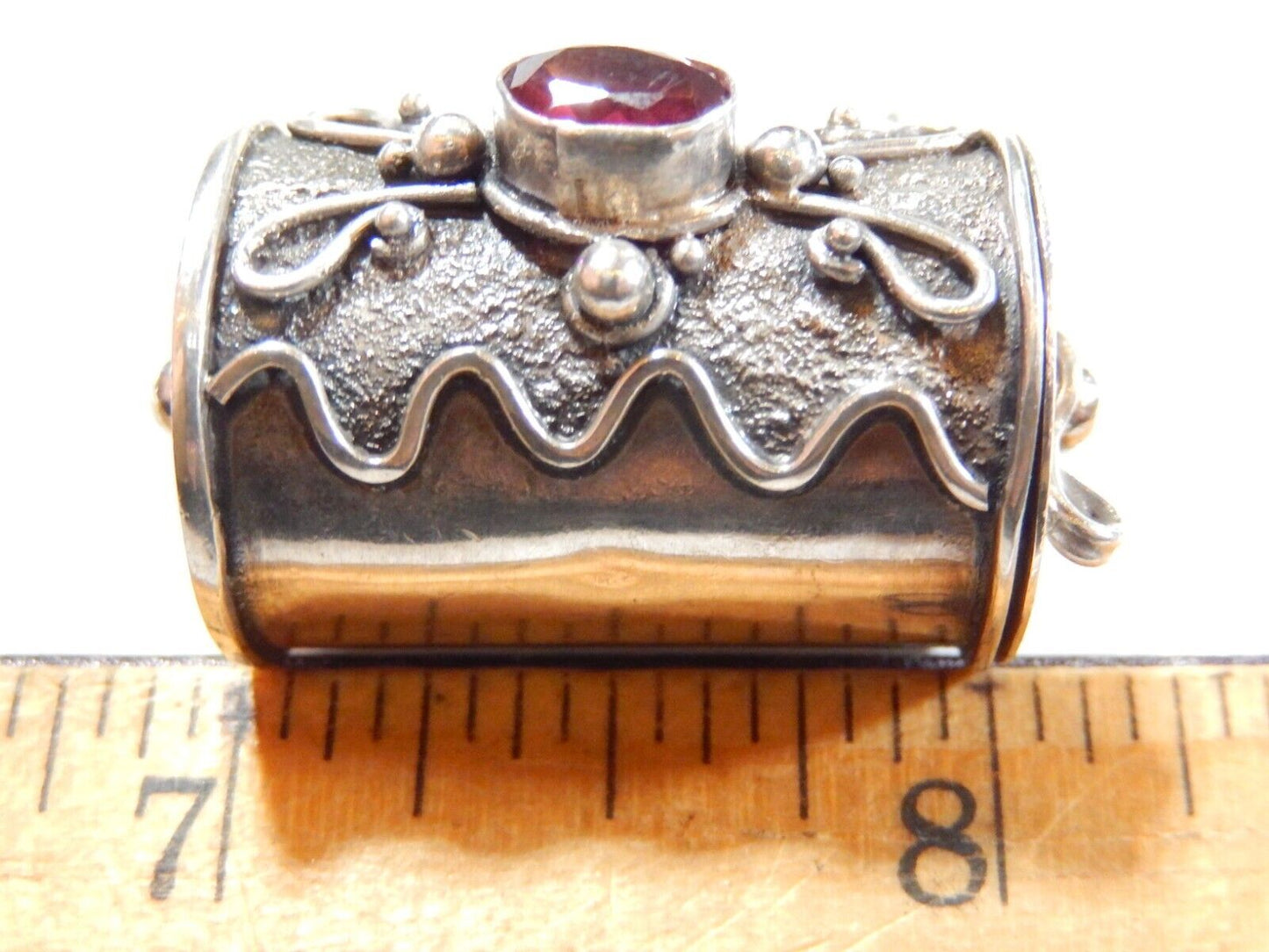 *VINTAGE*   925 Sterling Silver Garnet Poison Pill Box Locket Pendant