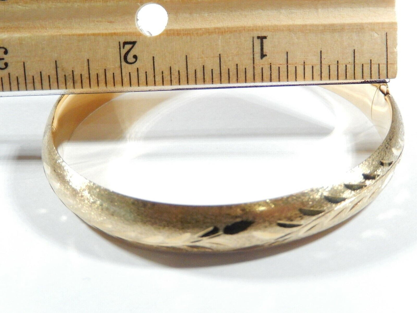 *VINTAGE* 14K Yellow Gold 10mm Florentine Engraved Hinged Bangle Bracelet 14.49g