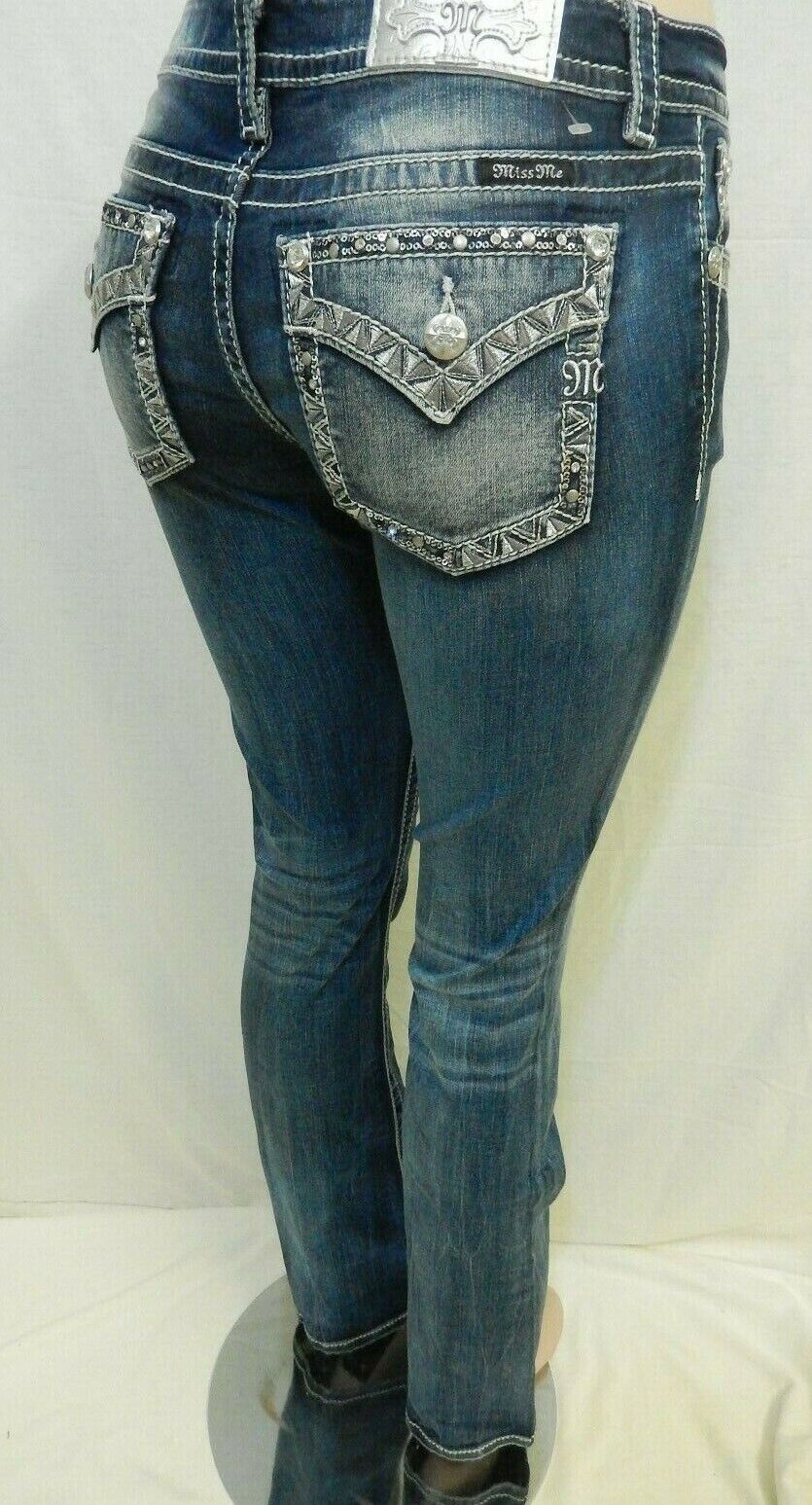 *NWT* Miss Me L3222B Mid-Rise Chloe Boot Cut Jeans Medium Blue Size 26 x 34"