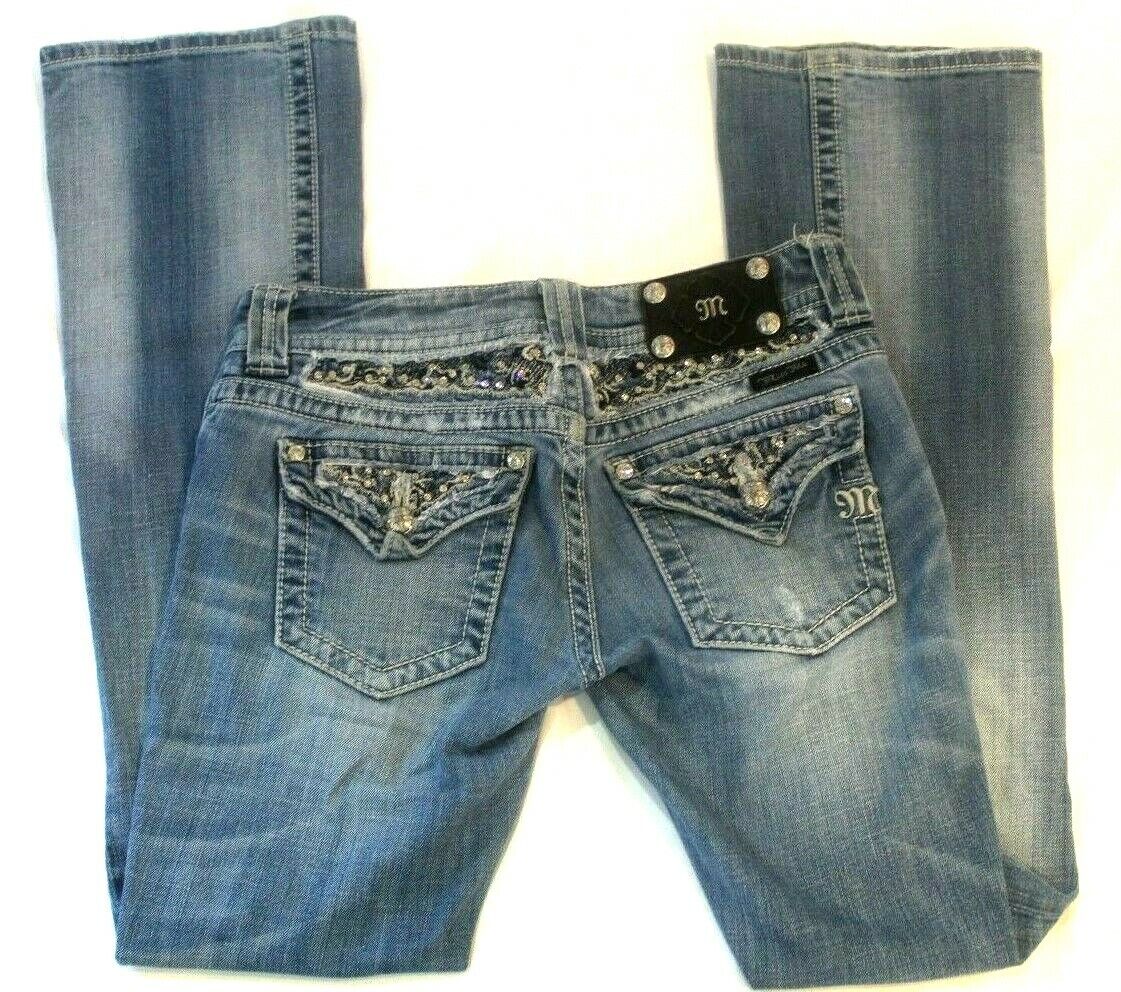 Miss Me Jeans  Beautiful Design With Crystals Boot Cut JP536582 Sz 26 x 33