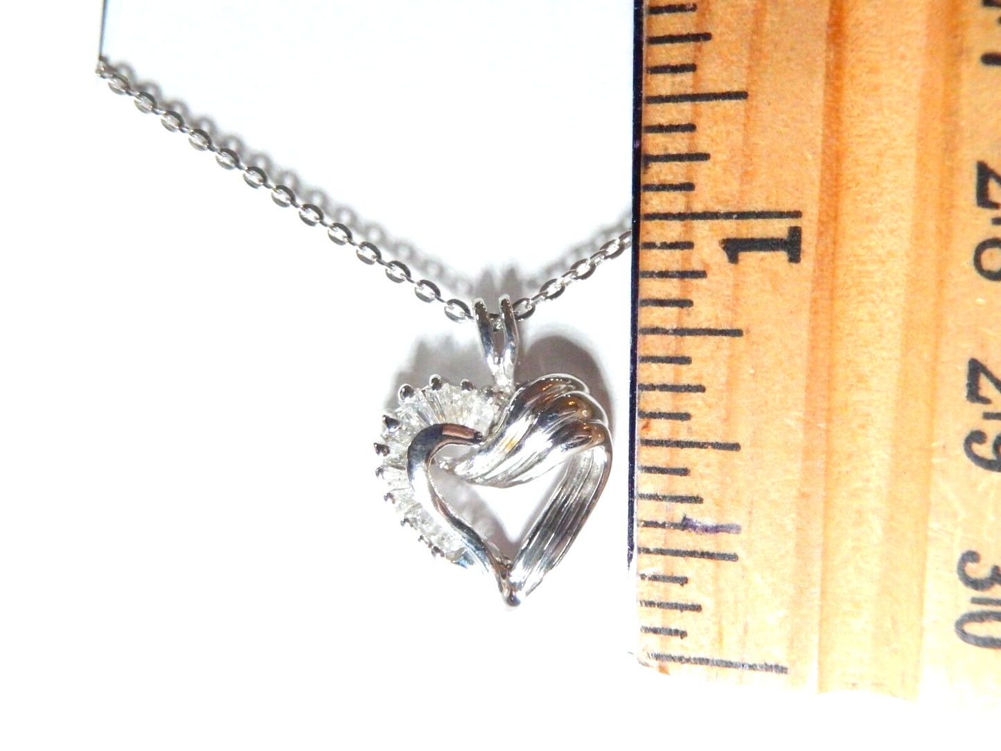 10K White Gold .25ctw Baguette Diamond Open Heart Pendant w/18" Chain