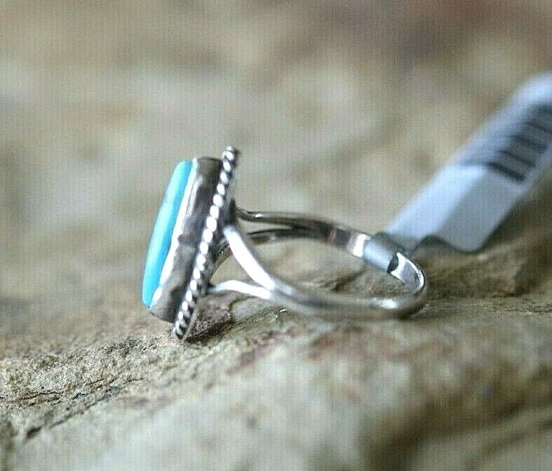 *VINTAGE*  Navajo Native American Sterling Silver Turquoise Ring Size 5.25