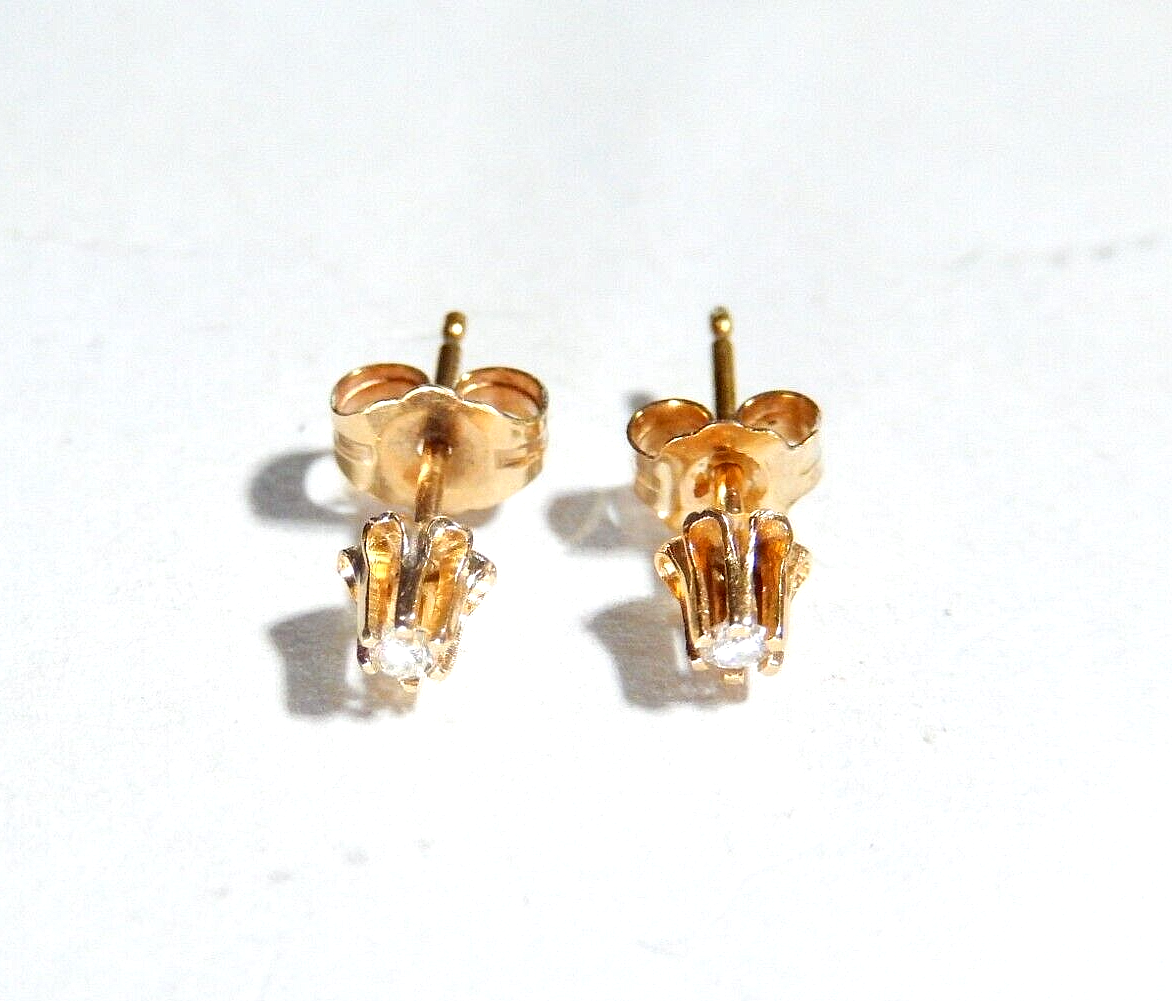 *VINTAGE*  - 14k Yellow Gold Diamond Buttercup Earrings