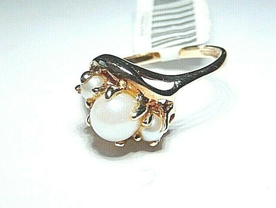 *VINTAGE* 10k Yellow Gold  Three Real Round Pearl Tier Ring Size 6