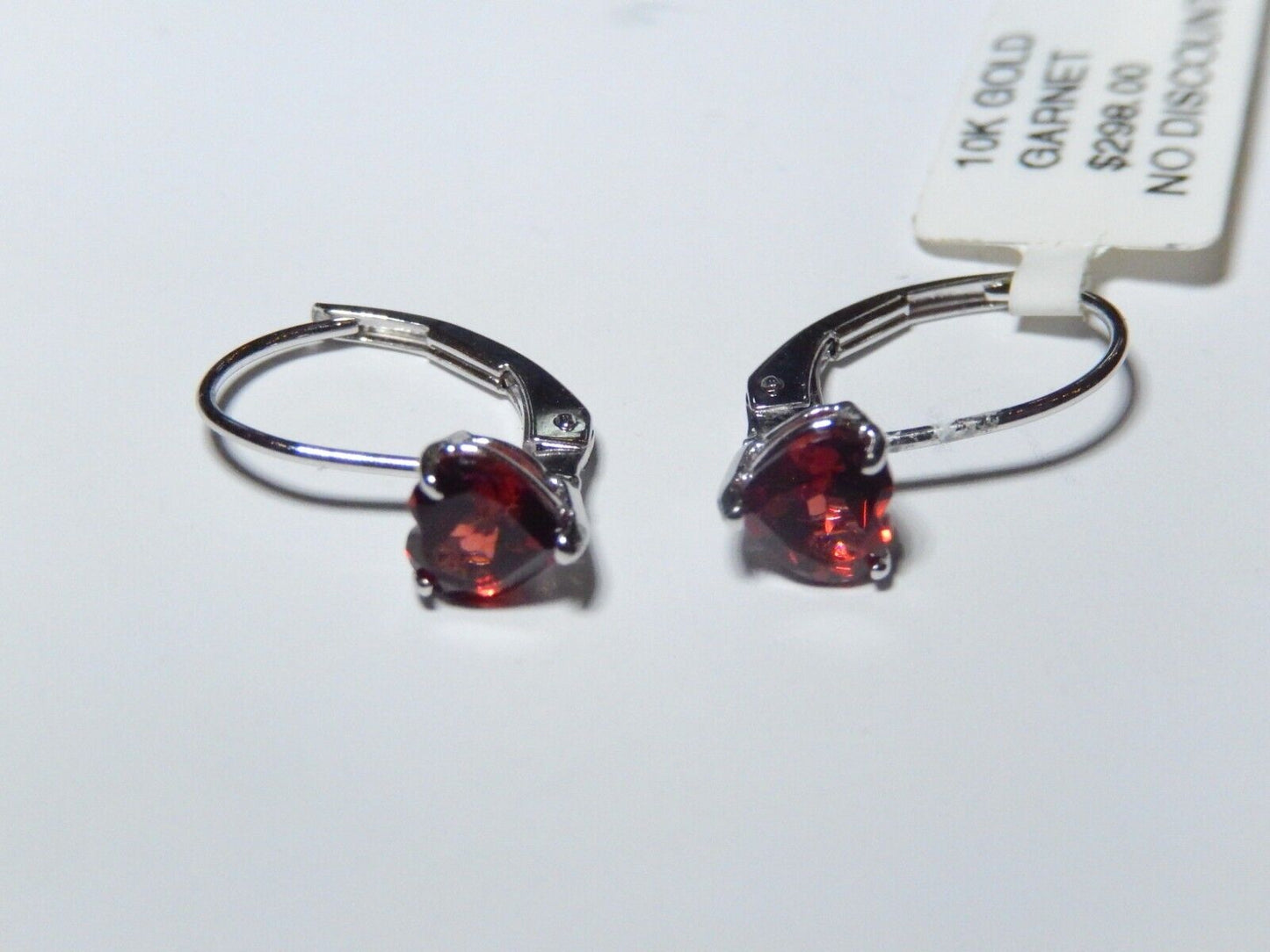 *NEW* 10k White Gold 5mm Heart Genuine Garnet Lever-back Earrings