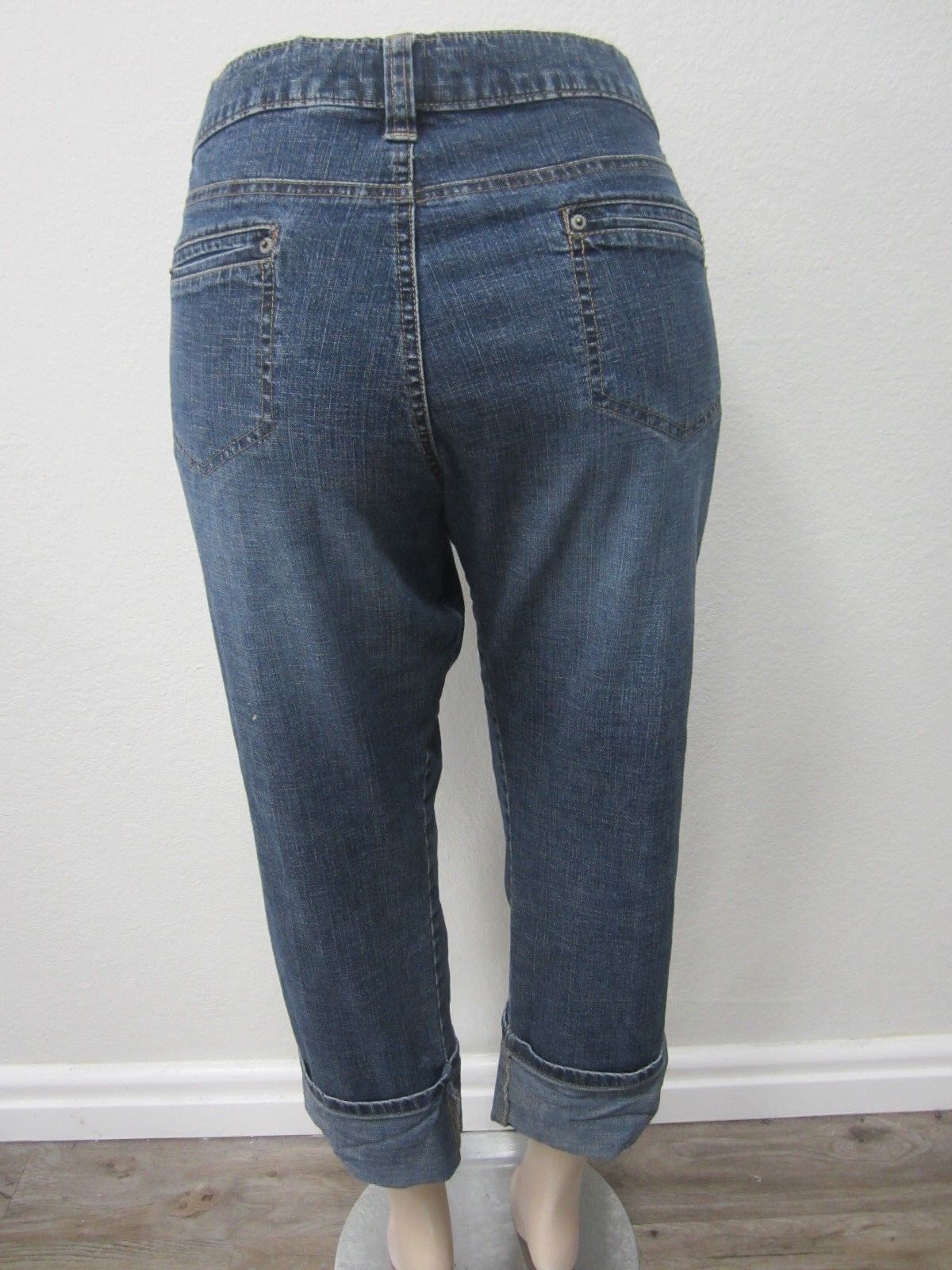 NICE Womens Old Navy Ultra Low Waist Stretch Denim Capri Cuff Jeans Sz 14 x 24