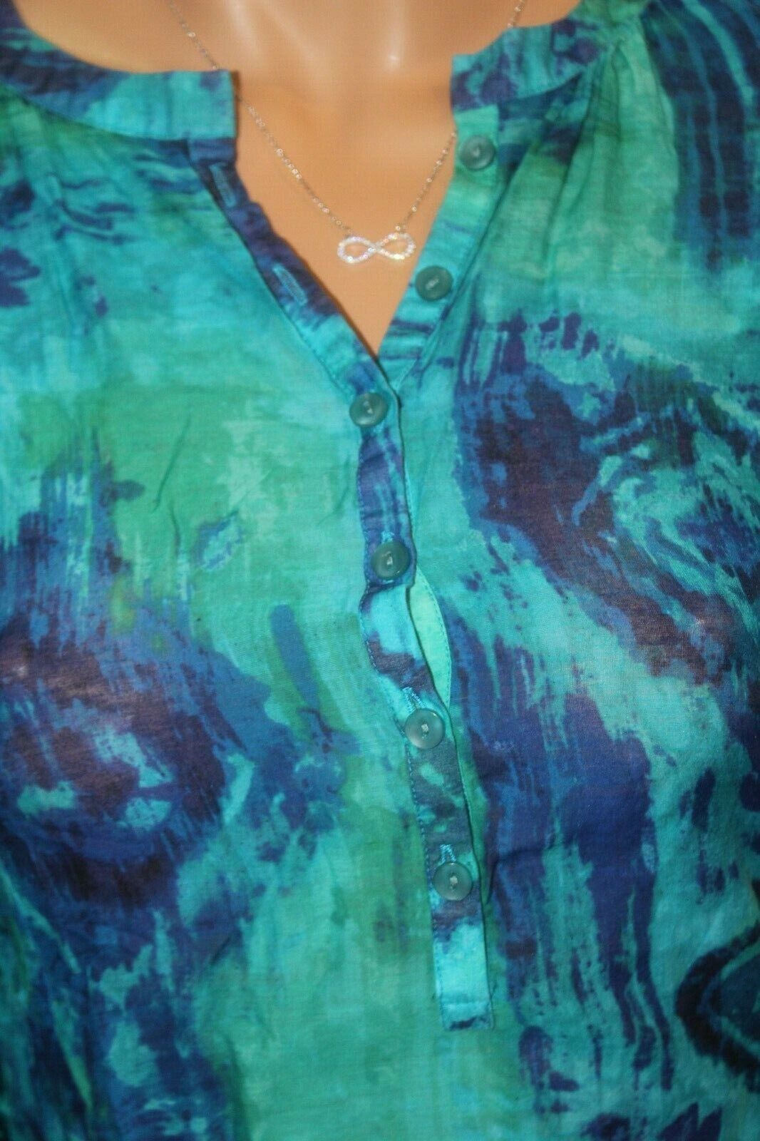 CHICO's Green/Blue  Pullover Top w/ Adjustable Elastic Sleeves Size 0  VERY CUTE
