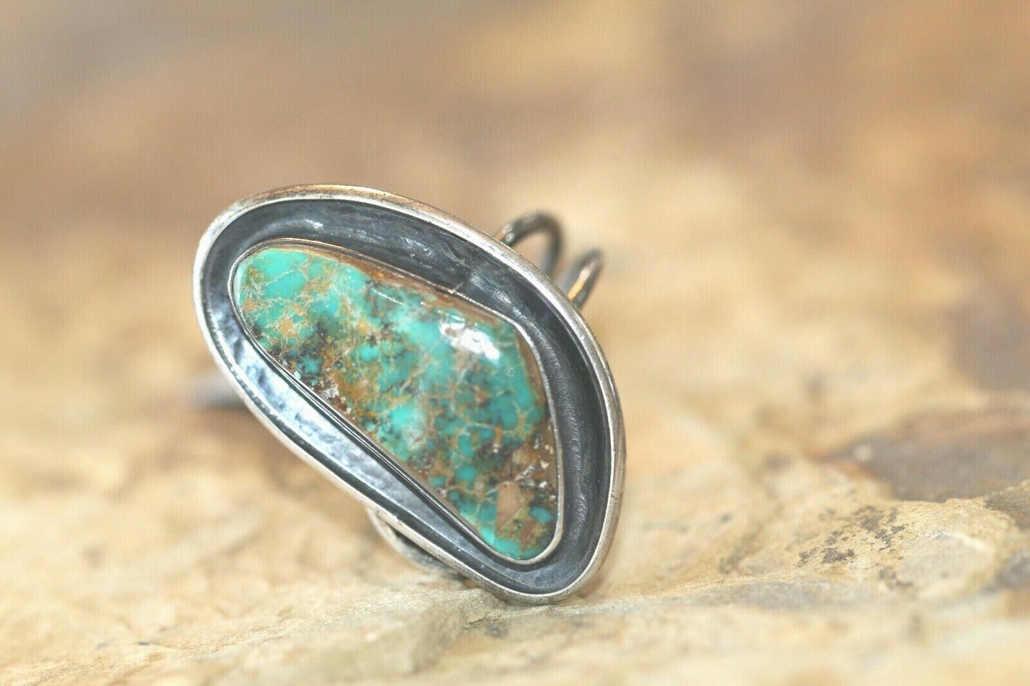 *VINTAGE*  LARGE Sterling Silver Green TURQUOISE NATIVE AMERICAN RING Ring