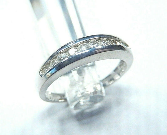 *NWT* 14k White Gold .33ct Natural VS Diamond 3.75mm Band Ring Size 6