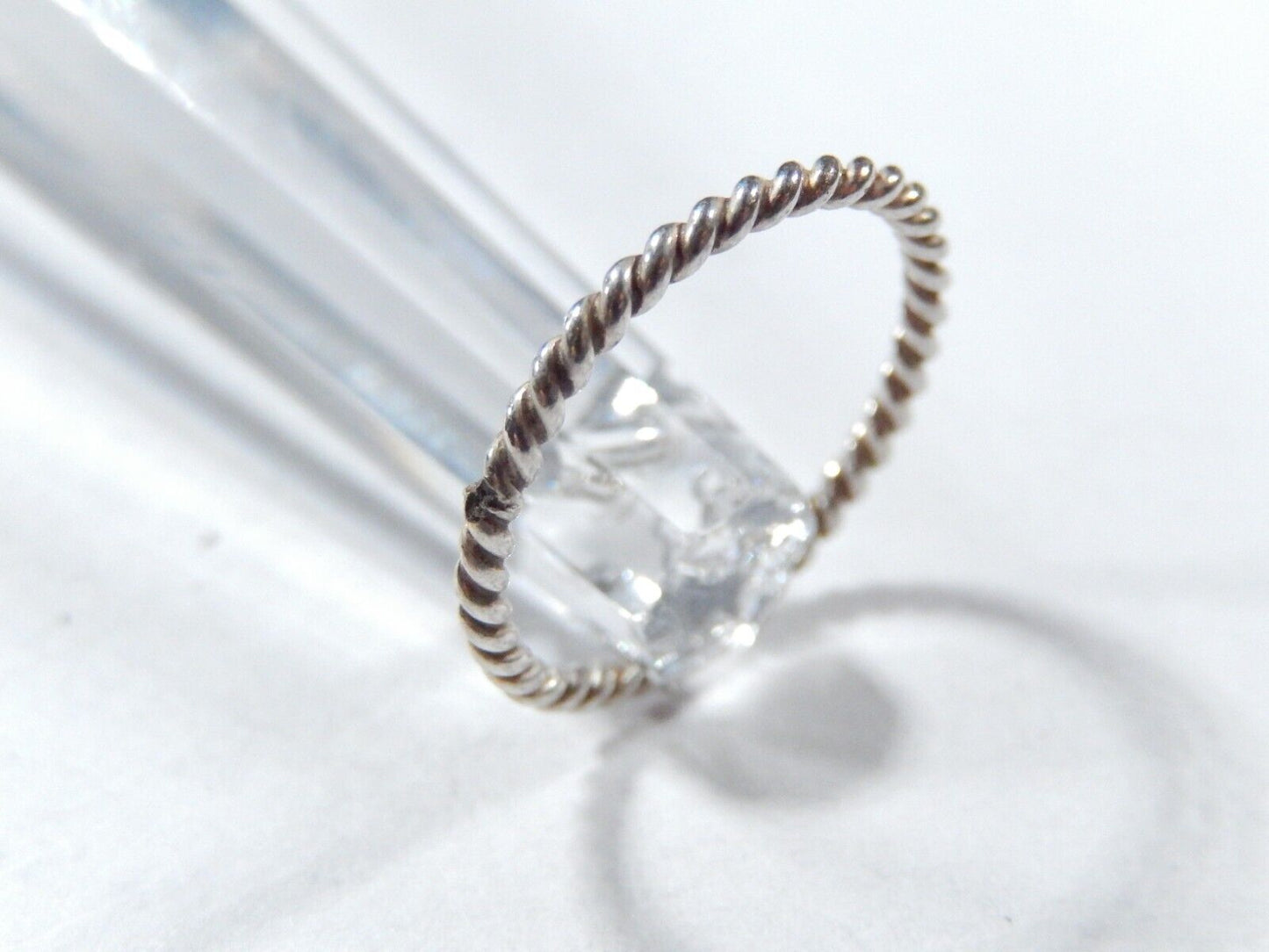 *VINTAGE*  STERLING SILVER 925 1.5mm ROPE BAND RING SIZE: 4