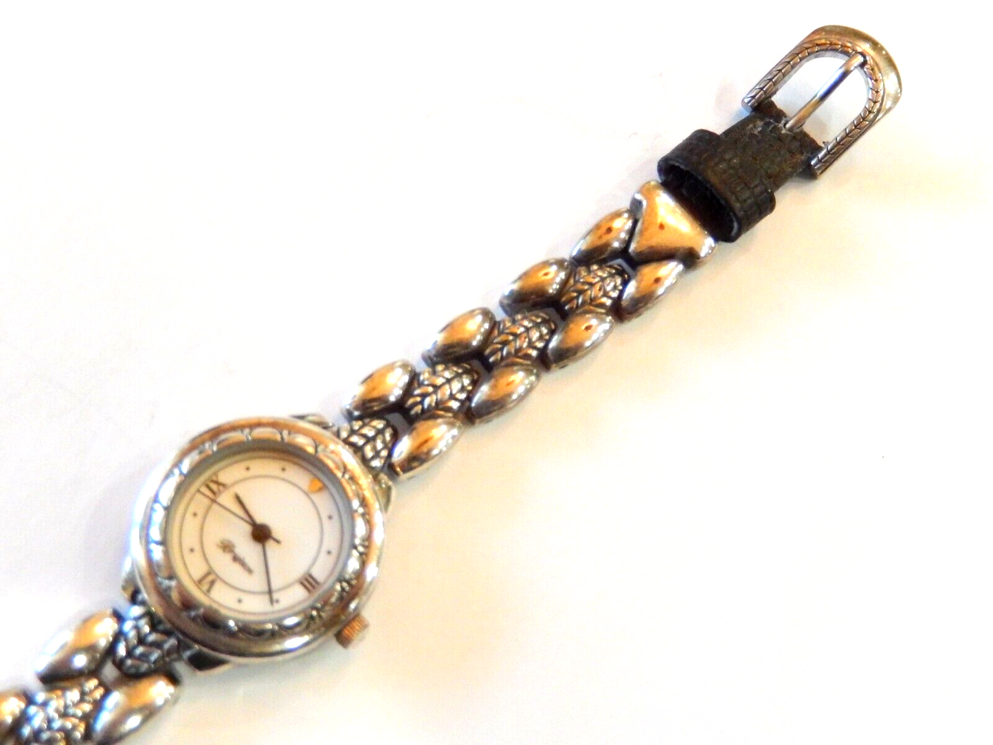 Brighton Womens Watch Geneva Leather Strap Wrist Size 5.5”-7”