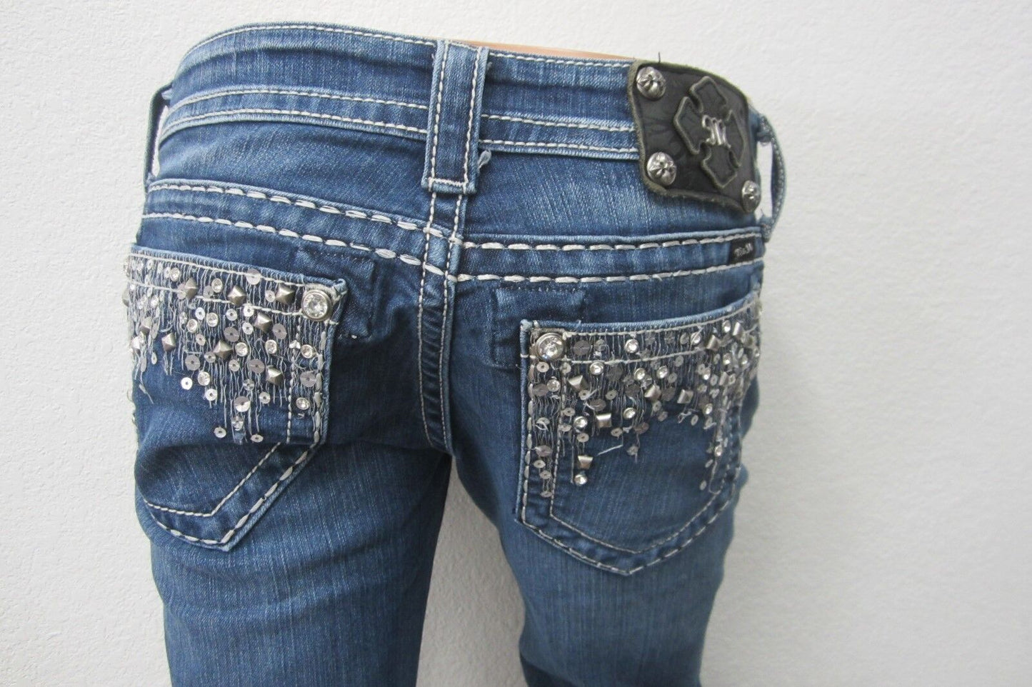 Miss Me JE5682B2L Boot Embellished Studded Denim Jeans Womens Size 28 Inseam 33