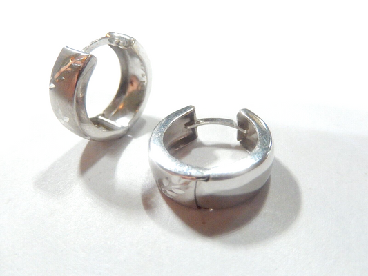 14K White Gold Huggie Earrings  6mm Wide Diamond Cut Hoops 16mm Round