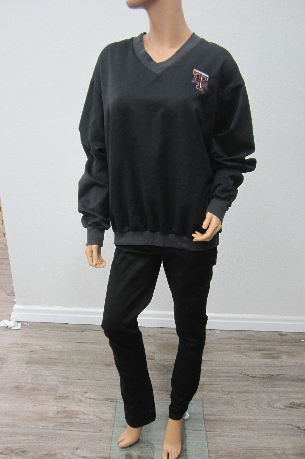 *VERY NICE*  Texas A&M Aggies Black V-Neck Pullover Jacket Mens Size Large