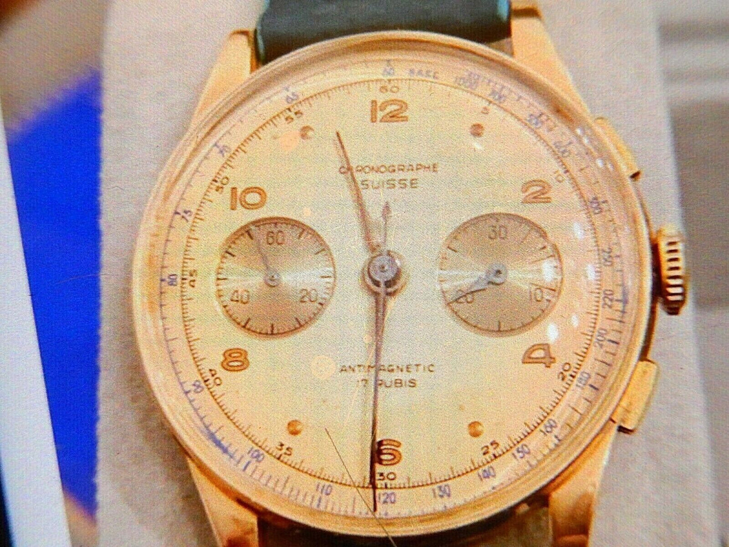 Chronographe Suisse 38mm Original Finish 18K Yellow Gold Manual Wind Wristwatch