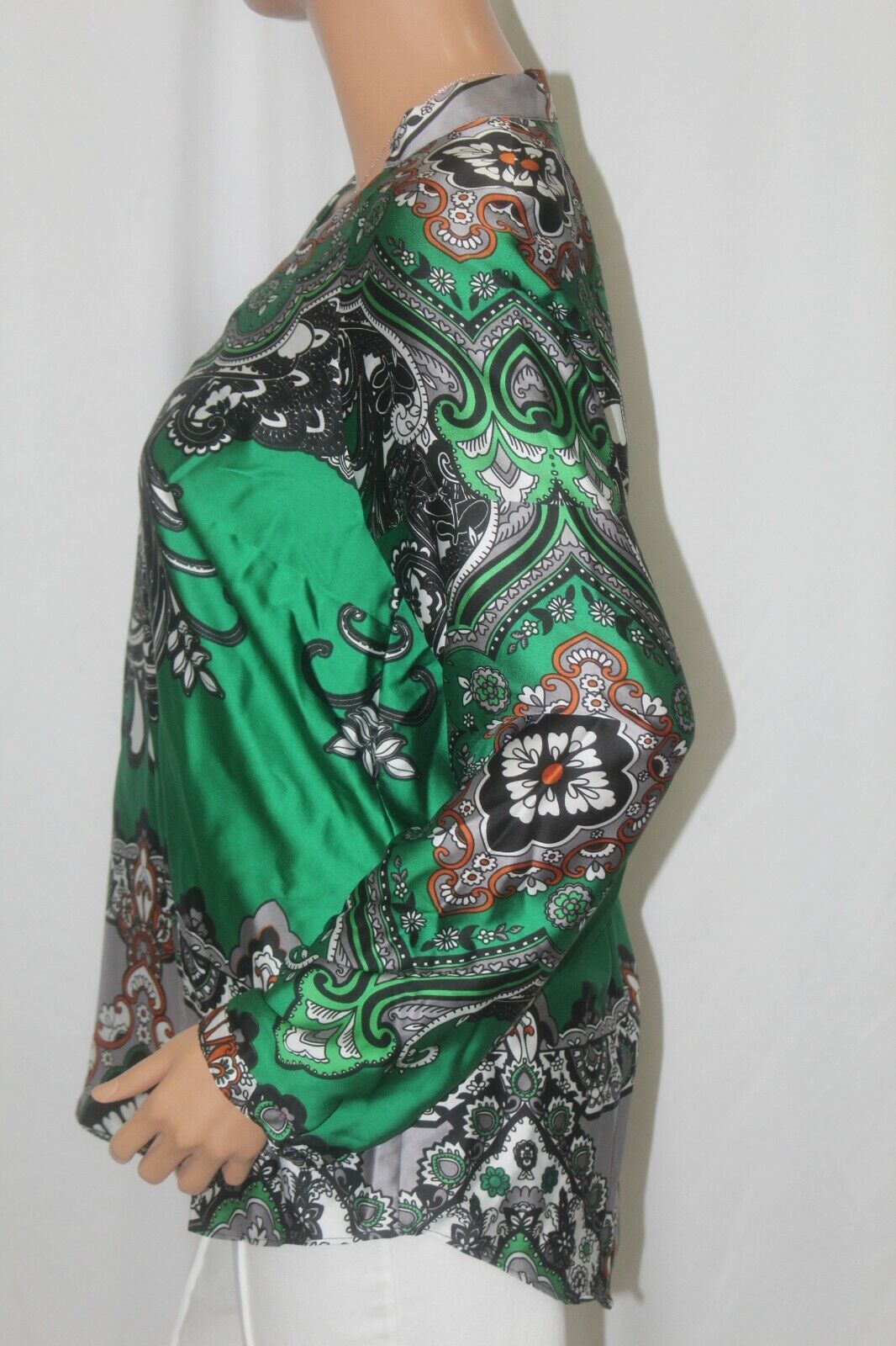 CHICO'S Size 0 Silky Polyester Long Sleeve V Neck Blouse - SUPER CUTE
