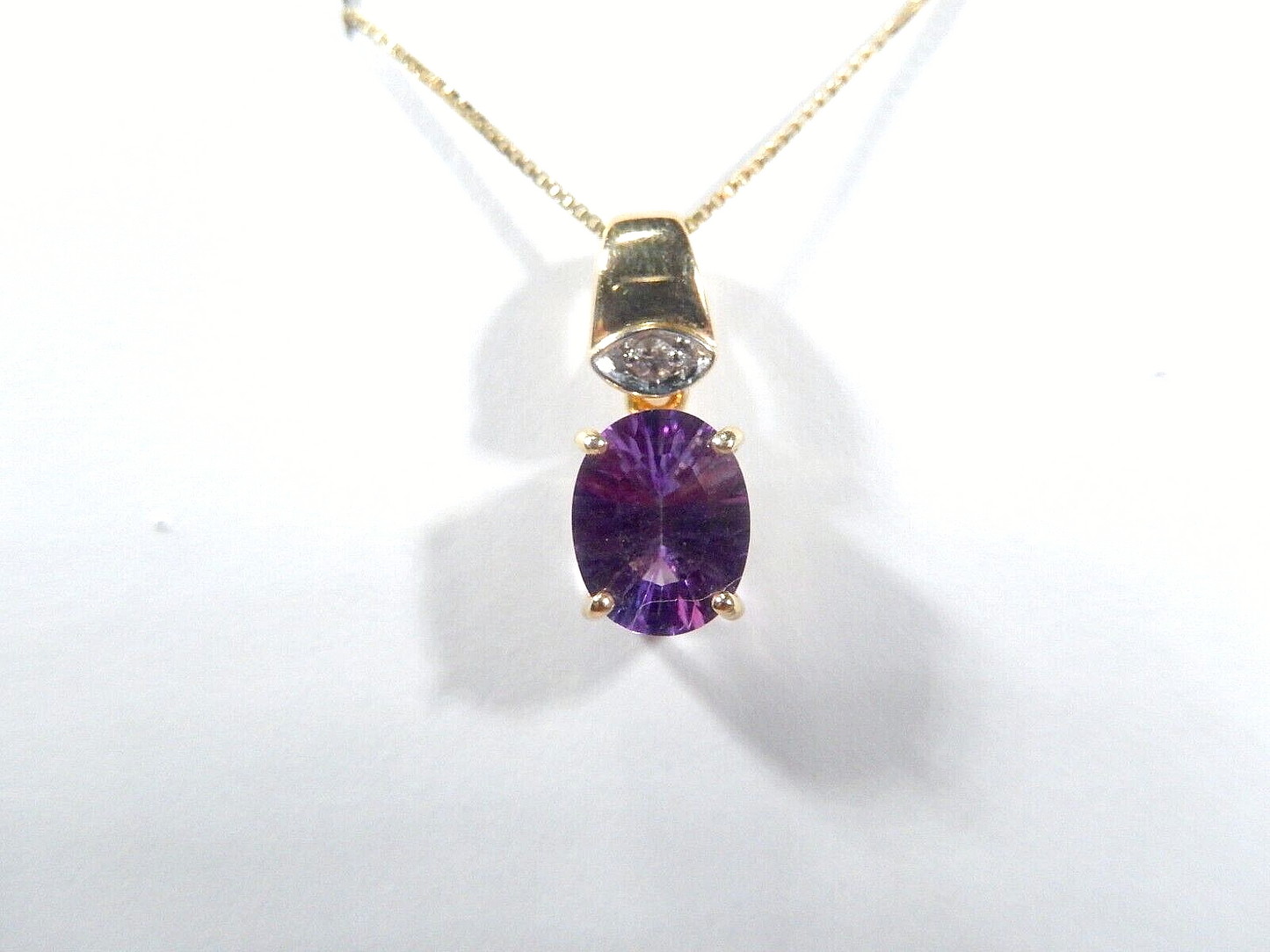 VINTAGE  14k Yellow Gold Oval Shaped Amethyst and Diamond Pendant with 18" Chain