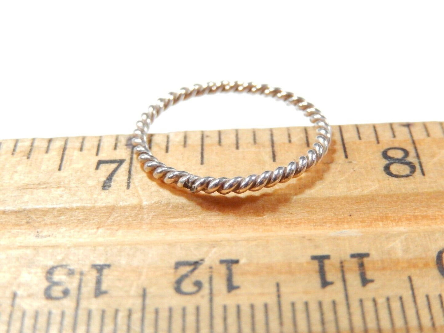 *VINTAGE*  STERLING SILVER 925 1.5mm ROPE BAND RING SIZE: 4