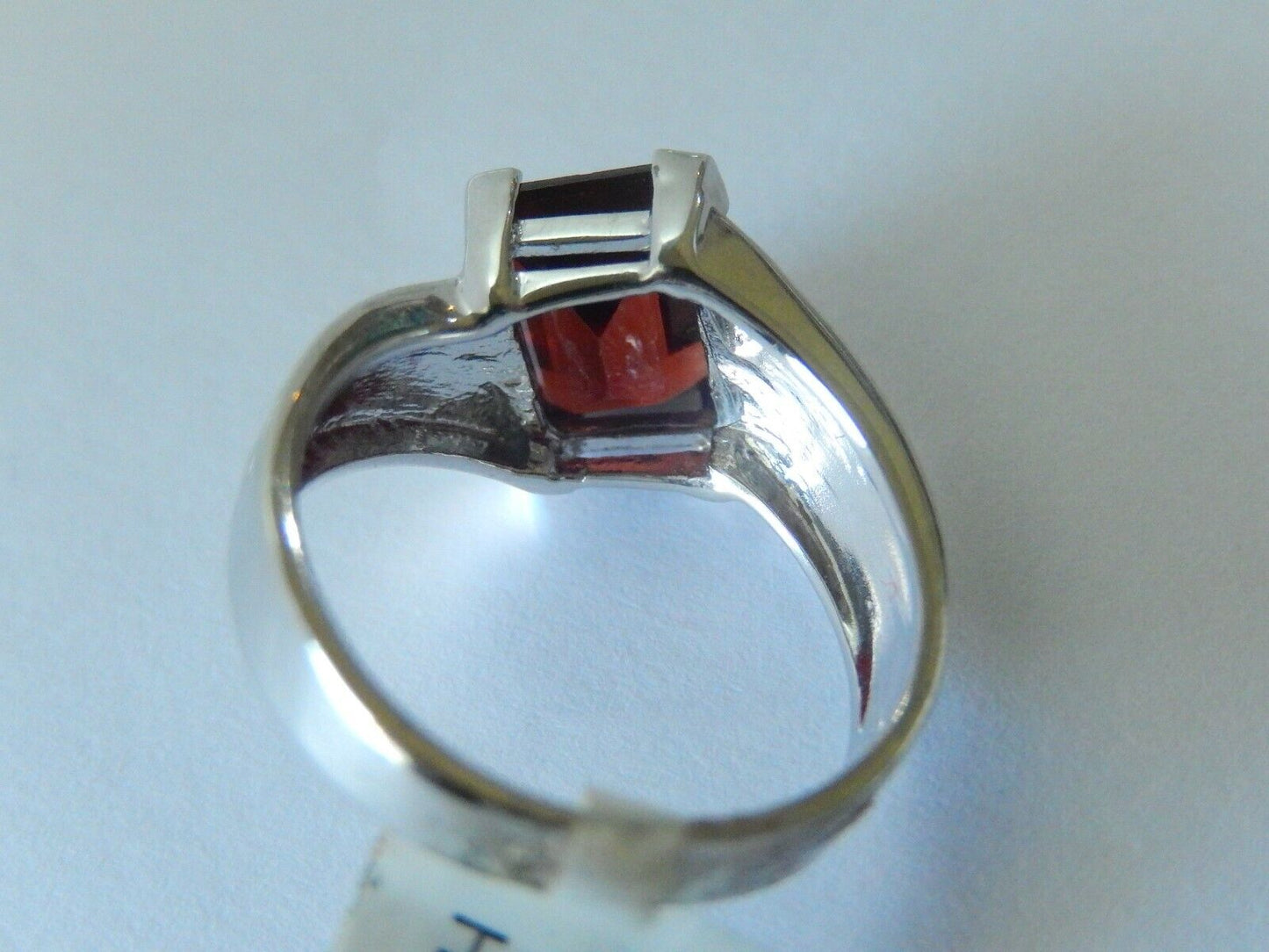 10K White Gold 2.50 CT Emerald Cut January Birthstone Garnet Solitaire Ring Sz 7