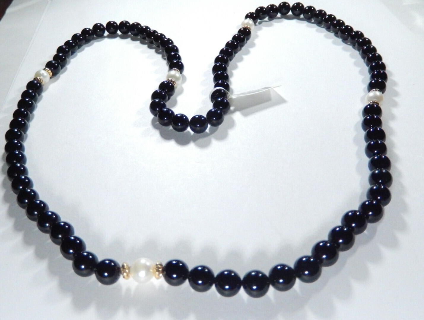 14 KT Gold Beads & 8.0 mm Pearl and 8.0mm Black Onyx Beaded 28" Necklace