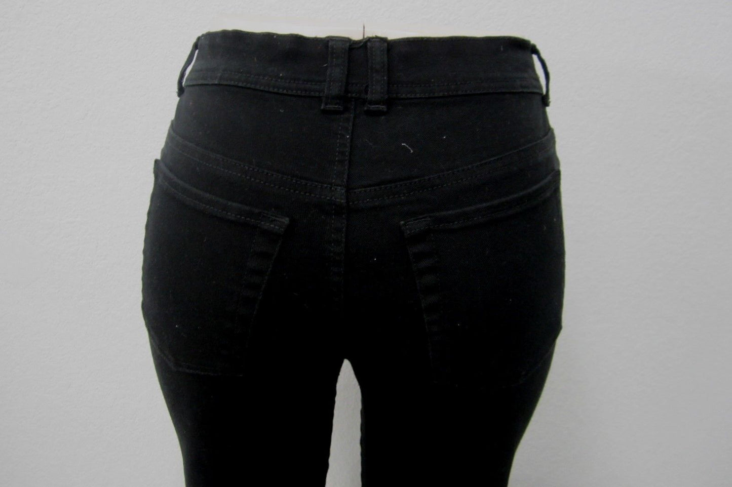 *NWOT*Gloria Vanderbilt Ladies' Amanda Black Stretch Denim Jeans Size 10P x 27"L