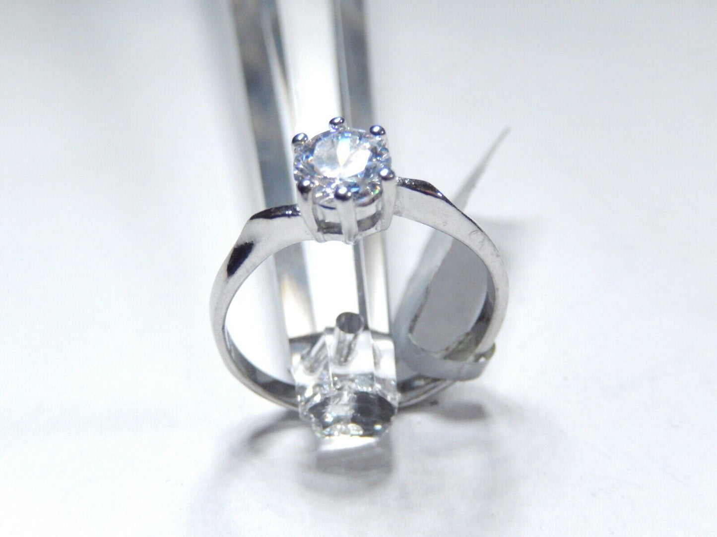 *VINTAGE*  Sterling Silver .75 CT Round Cut CZ Solitaire Ring Size 7.5