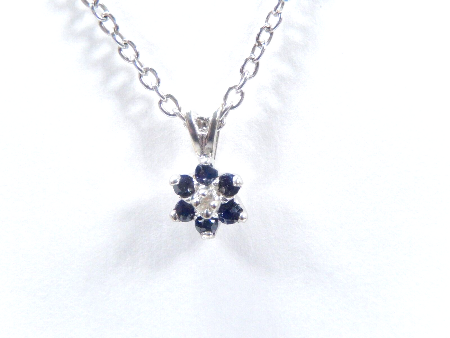 *VINTAGE*  14K White Gold Natural Sapphire & Diamond Pendant w/18"chain