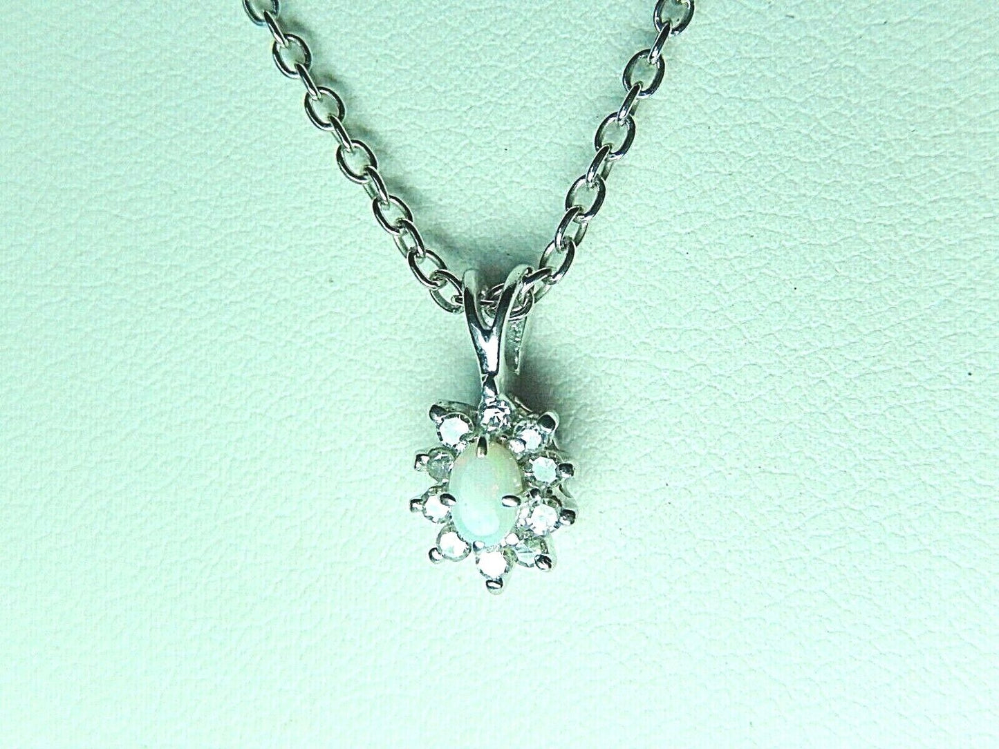 *VINTAGE*  14K White Gold 1/3 CT TW Diamond & Opal Halo Pendant w/18" Chain