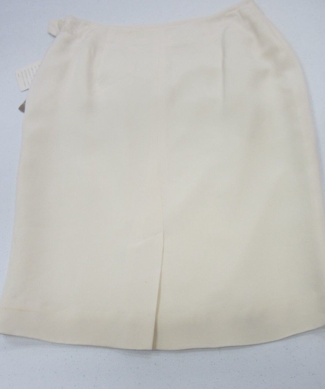 *NWT* JONES NEW YORK ($99.00 Retail)) 100% Silk Wrap Straight Skirt Ivory Sz 4