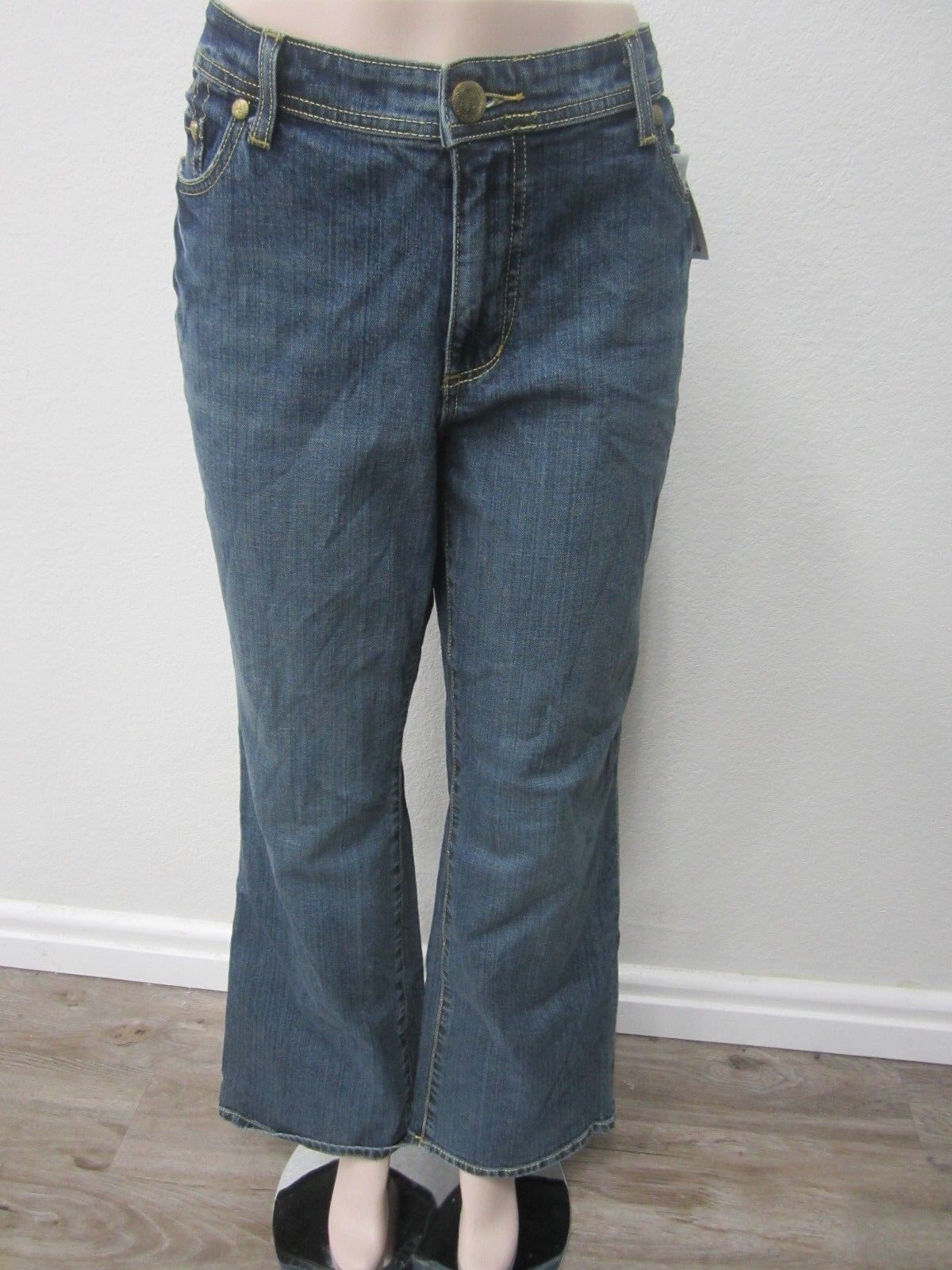 VERY NICE Women Seven7 Classic Flare Stretch Denim Mid Rise Jeans Sz 16 x L31