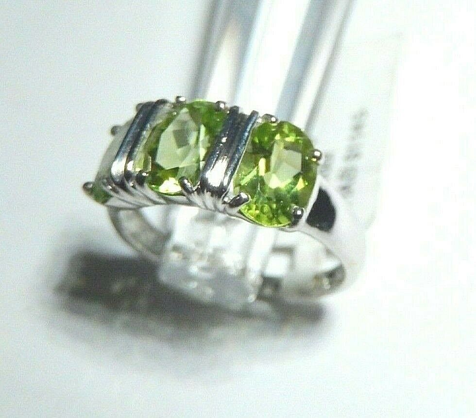 *NWT* 14K White Gold 2.25 Carat Oval Natural Peridot Three Stone Ring Sz 5.5