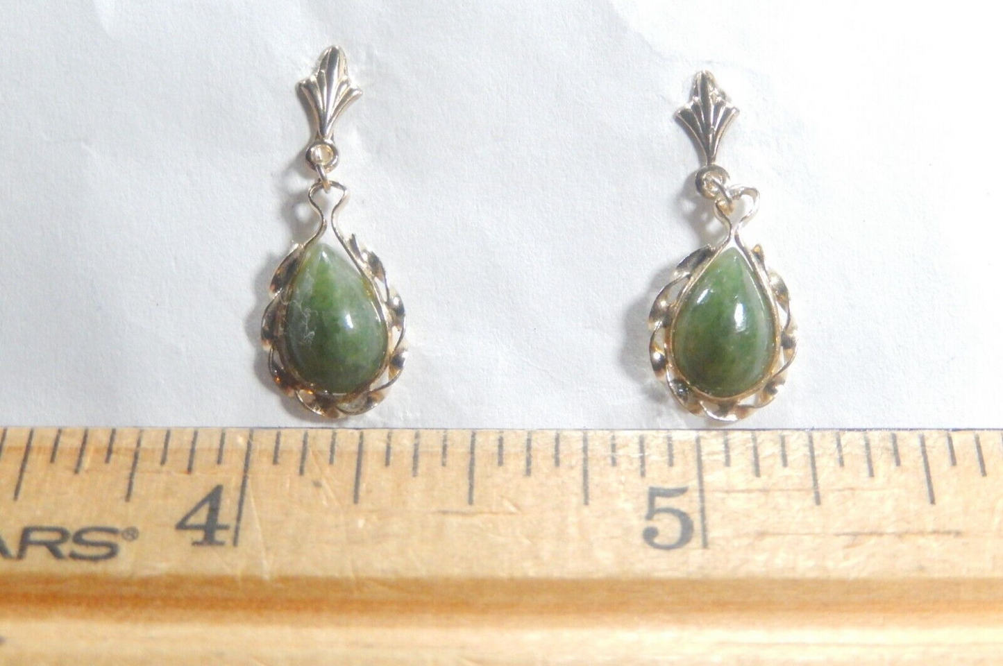 *VINTAGE*  14K Gold Filled Natural A Green Jade Jadeite Dangle Earrings