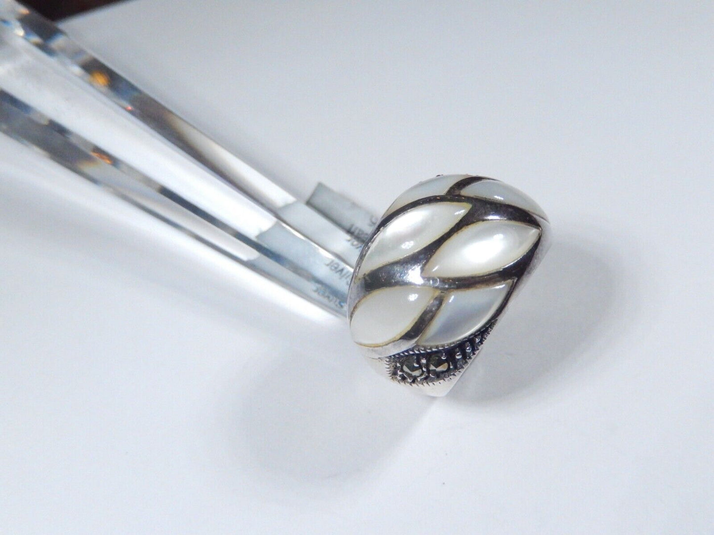 *VINTAGE*  925 Sterling Silver  Real Mother-of-Pearl Domed Ring Size 8