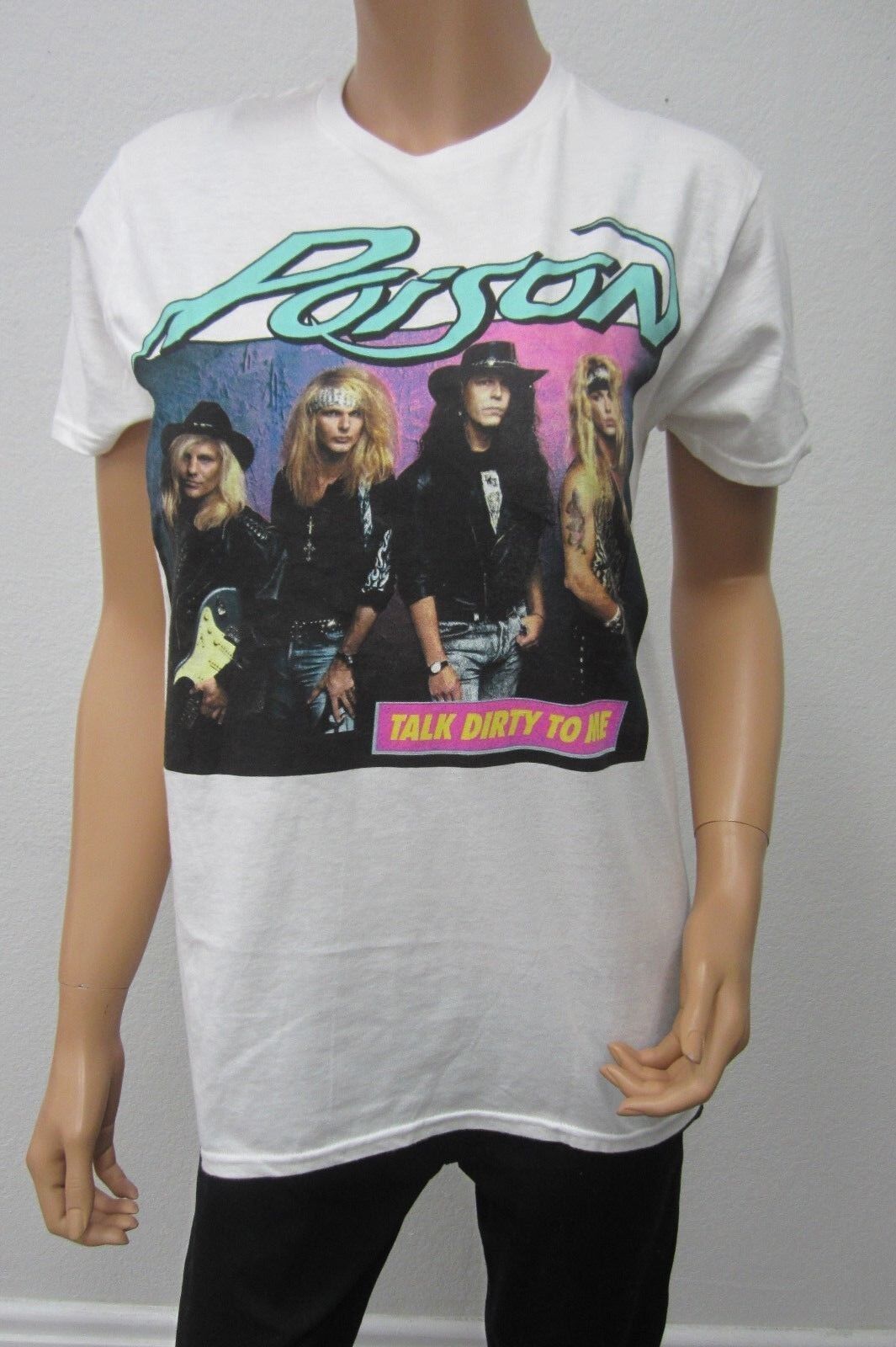NEW Women's Poison Band Graphic Band T-Shirt Size Medium