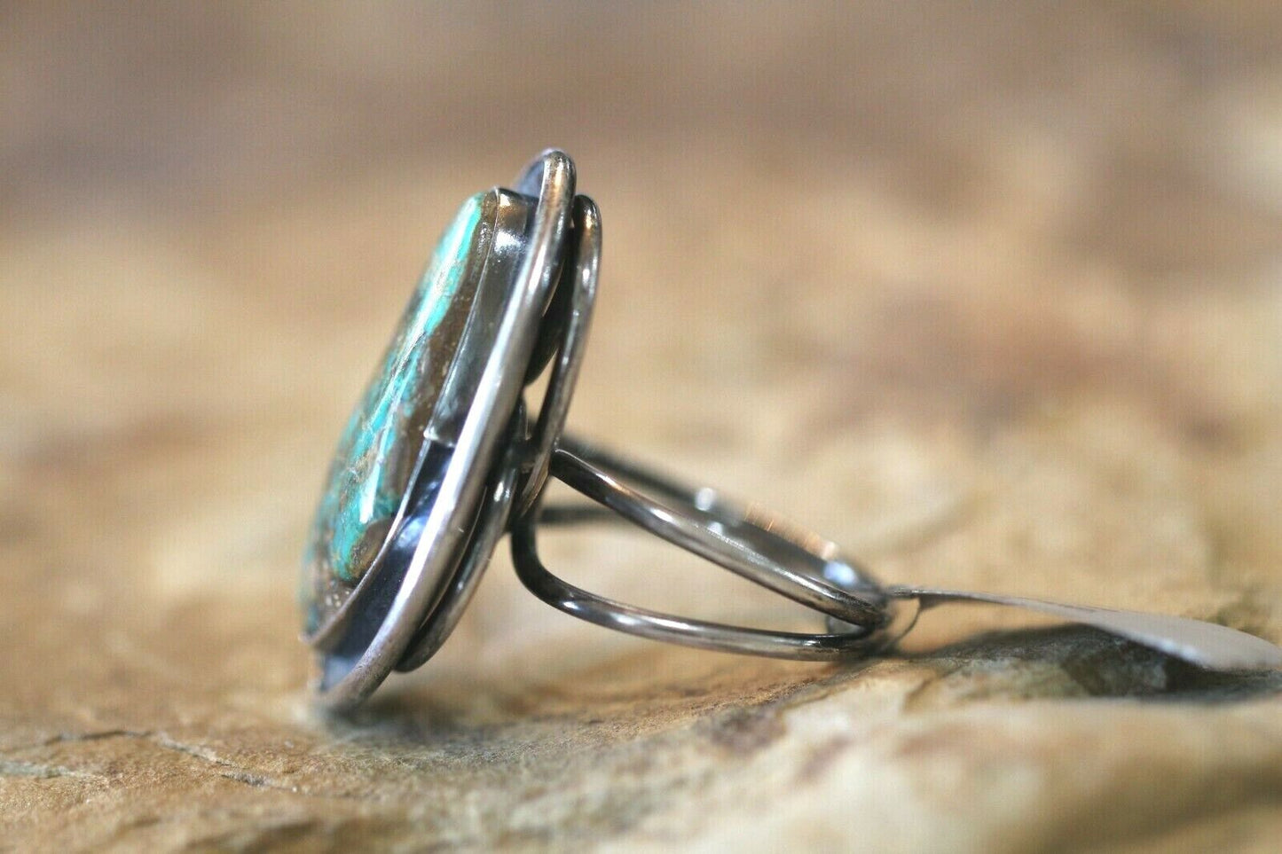 *VINTAGE*  LARGE Sterling Silver Green TURQUOISE NATIVE AMERICAN RING Ring