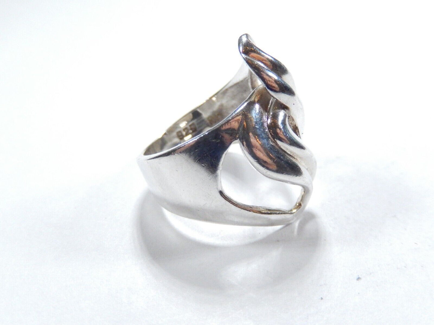 *VINTAGE* SOLID STERLING SILVER Heavy Free Form Curvy Modernist Design Ring Sz 7