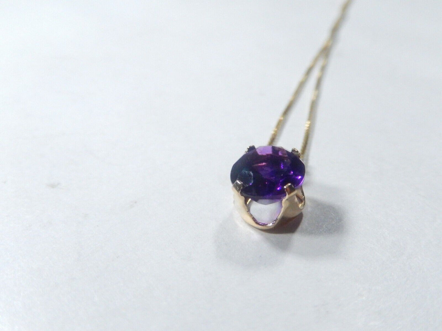 14K Yellow Gold 3.00 CT Oval Amethyst Solitaire Pendant w/18"chain