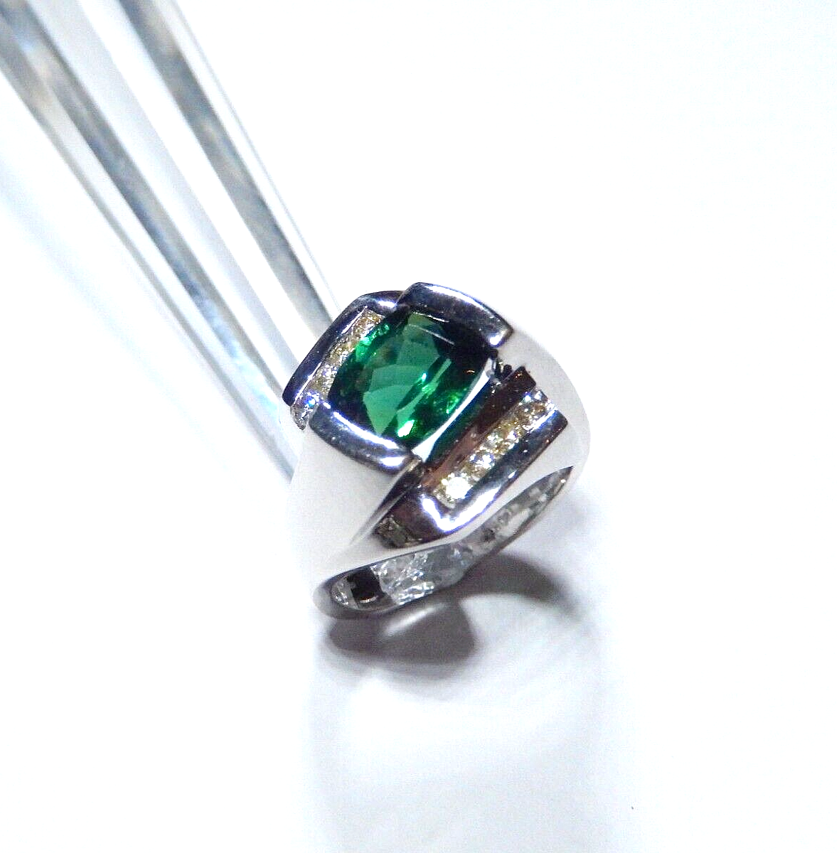 *VINTAGE*   14k White Gold  2.00CT  Emerald and Diamond Ring Size 7
