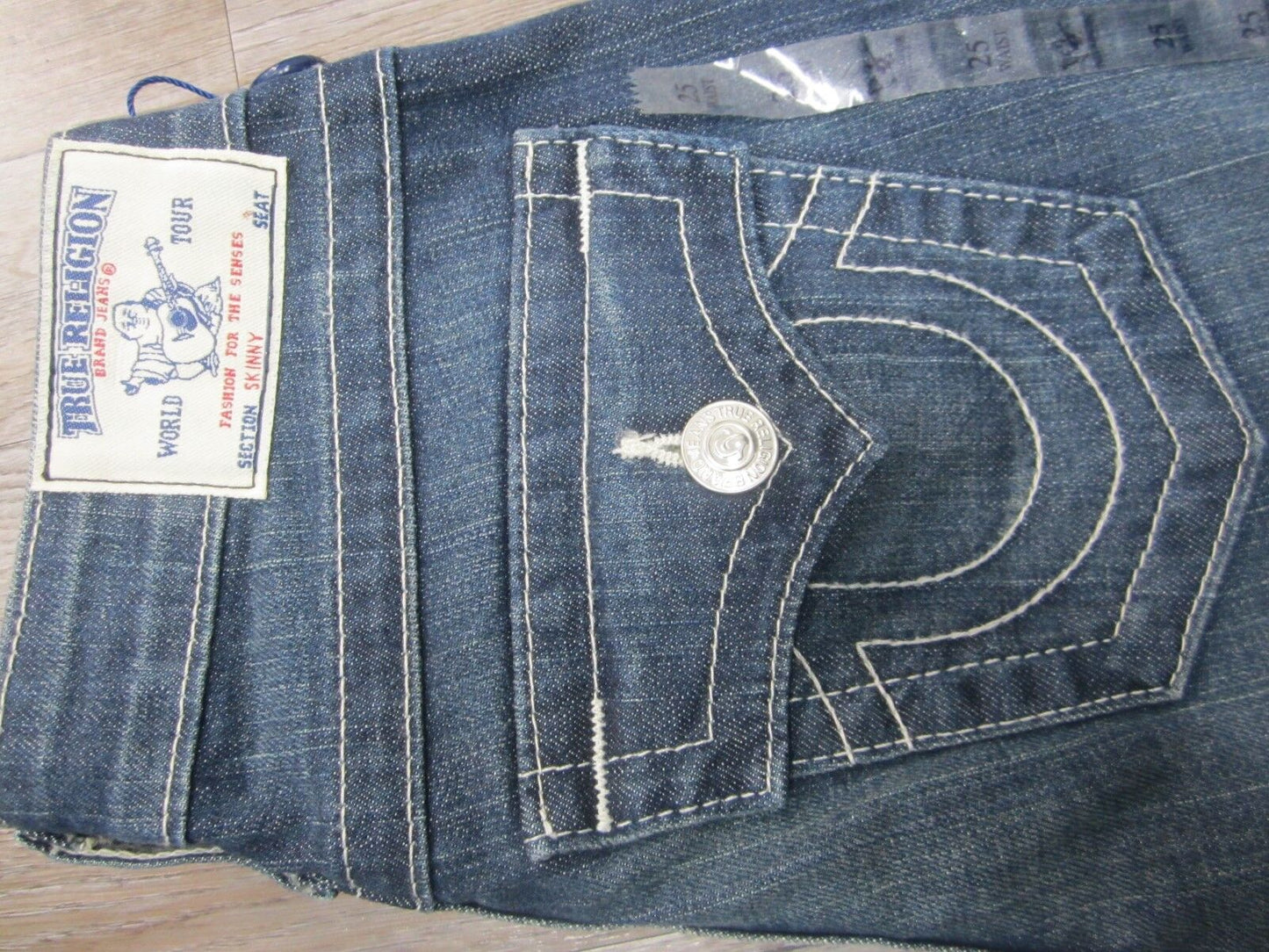 AUTHENTIC NWTTrue Religion Womens Jeans Skinny WFLP Size 25 x 32Inseam Low Rise