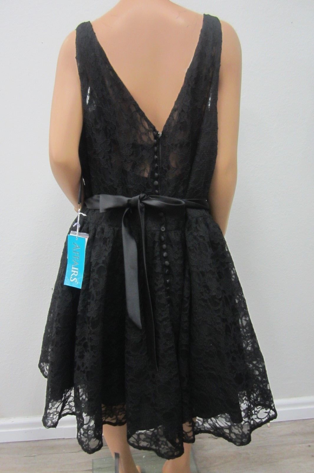 *STUNNING*  NWT Mori Lee Mid Calf Black Lace Dress by Affairs Size 28