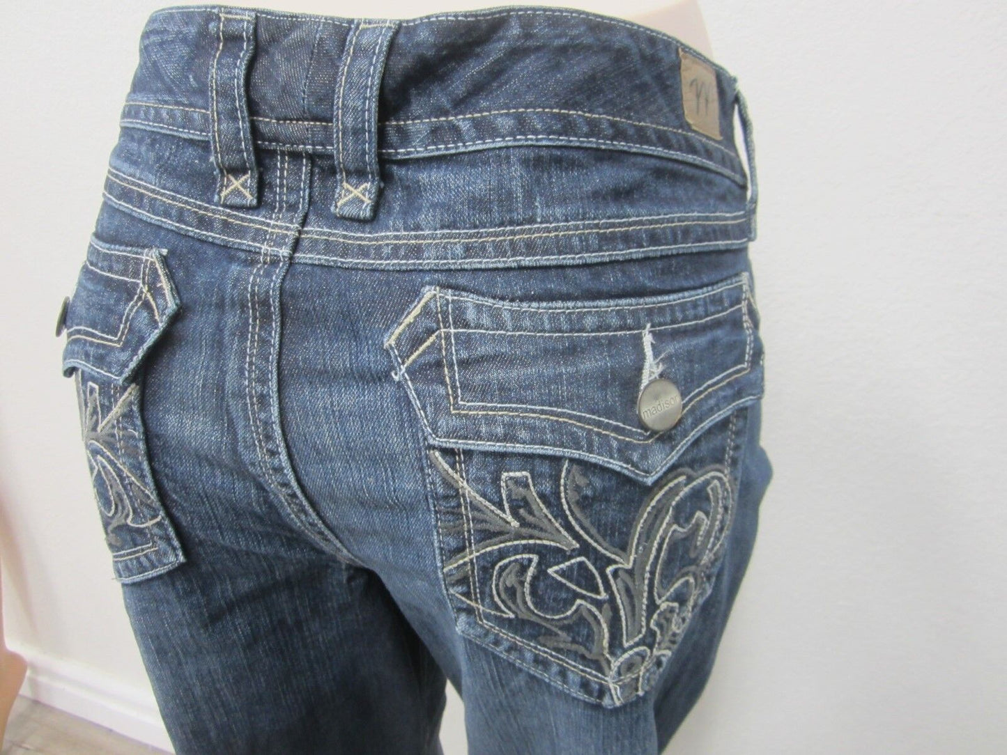 MINT Madison M Denims Womens  Jeans Wider Leg Dark Size 15/16 x 29L