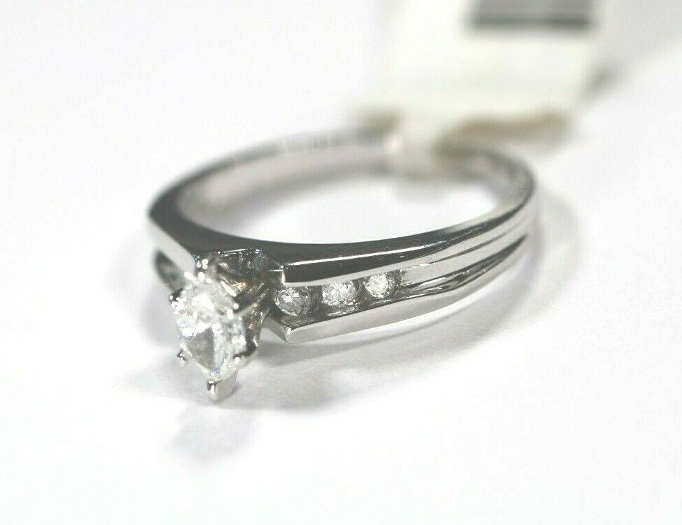 *NWT* 14K White Gold Marquise Natural Diamond Engagement Ring  Size 5.5