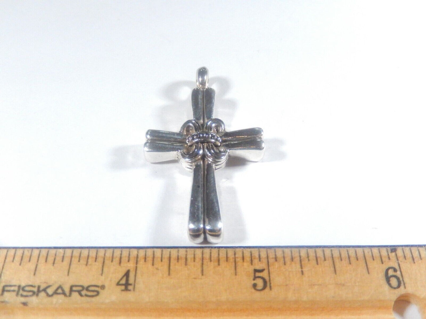 *VINTAGE*   Heavy .925 Sterling Silver Cross pendant 1 -7/8" x 1 -1/16"