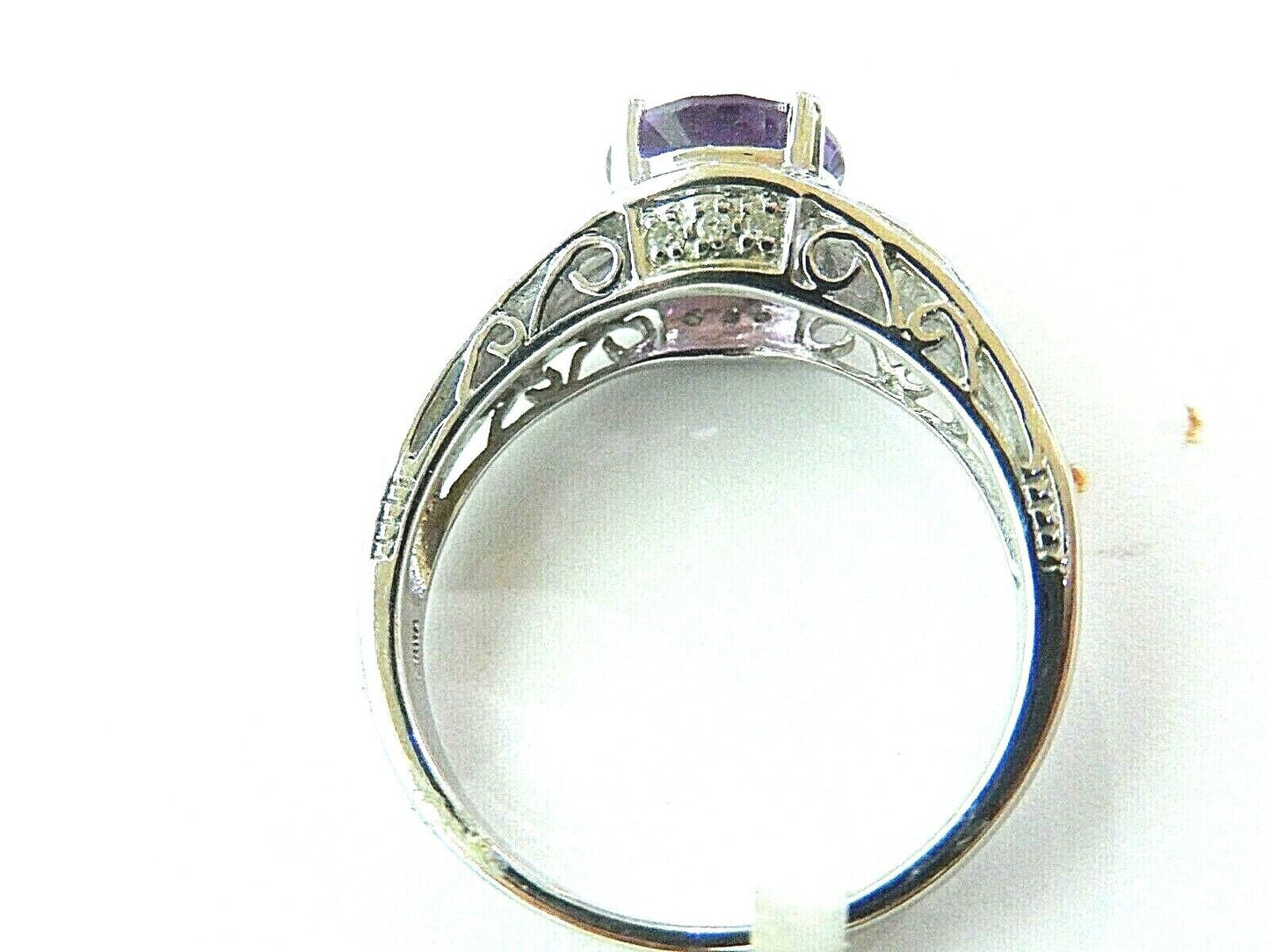 14K White Gold Ring with 2CT Amethyst / 2-Opals / 6-Diamonds /  Size 8.25
