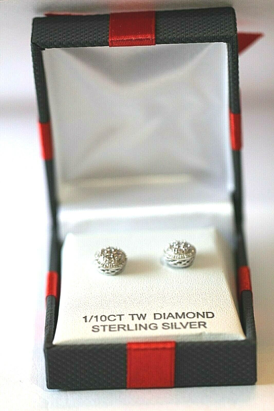 *NEW* $124.98  1/10 ct Diamond Cluster Earrings in Sterling Silver - GREAT GIFT