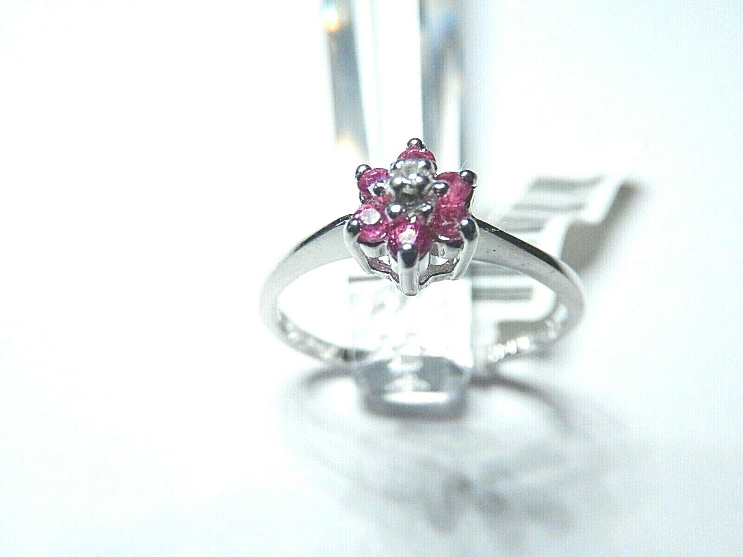 10K  White Gold Natural Ruby & Diamond Cluster Ring Size 6.25