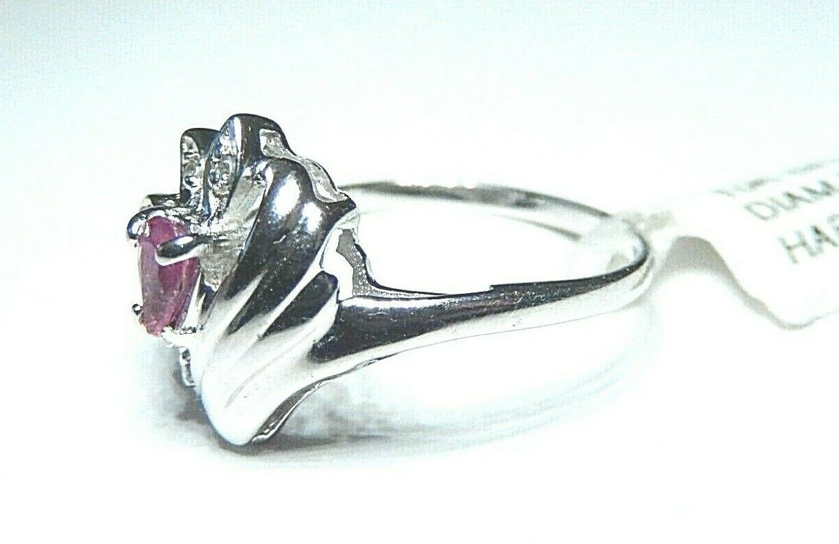 *NWT* 10K WHITE GOLD NATURAL RUBY & DIAMOND LADIES RING SIZE 7.25